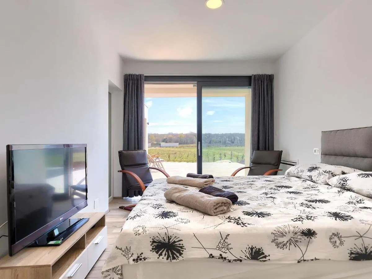 Villa Julia By Interhome Barban 0*,