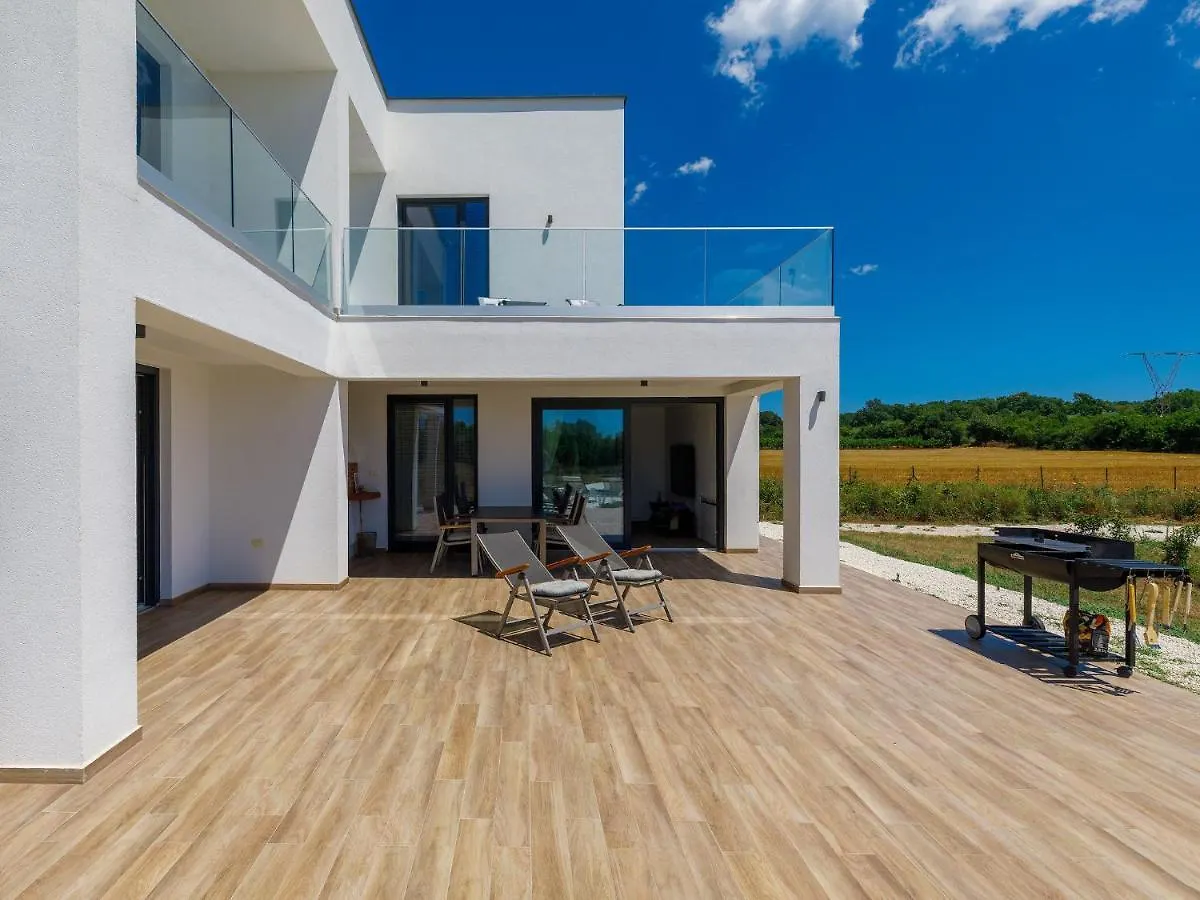 Villa Julia By Interhome Barban